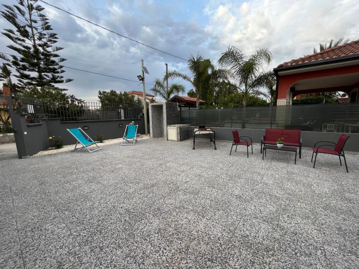 Baciati Dal Sole Apartment Catania Ngoại thất bức ảnh